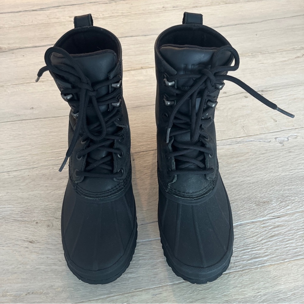 UGG Black Mens Yucca Waterproof Winter Snow Rain Leather Rubber Duck Boots 8